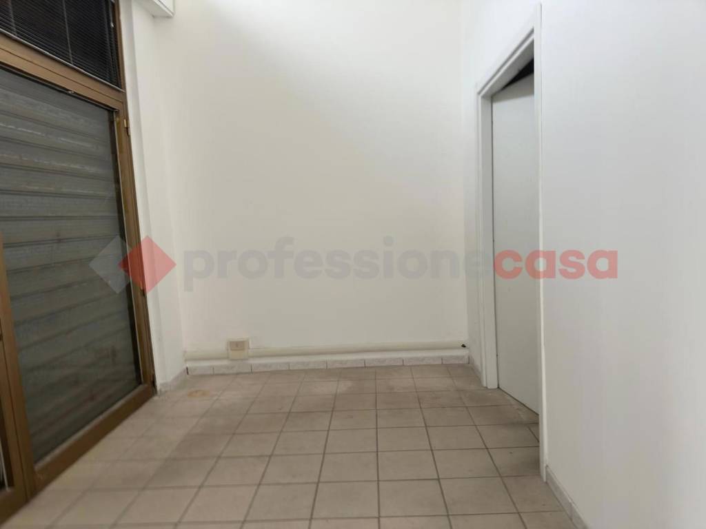 negozio in affitto ad Arezzo