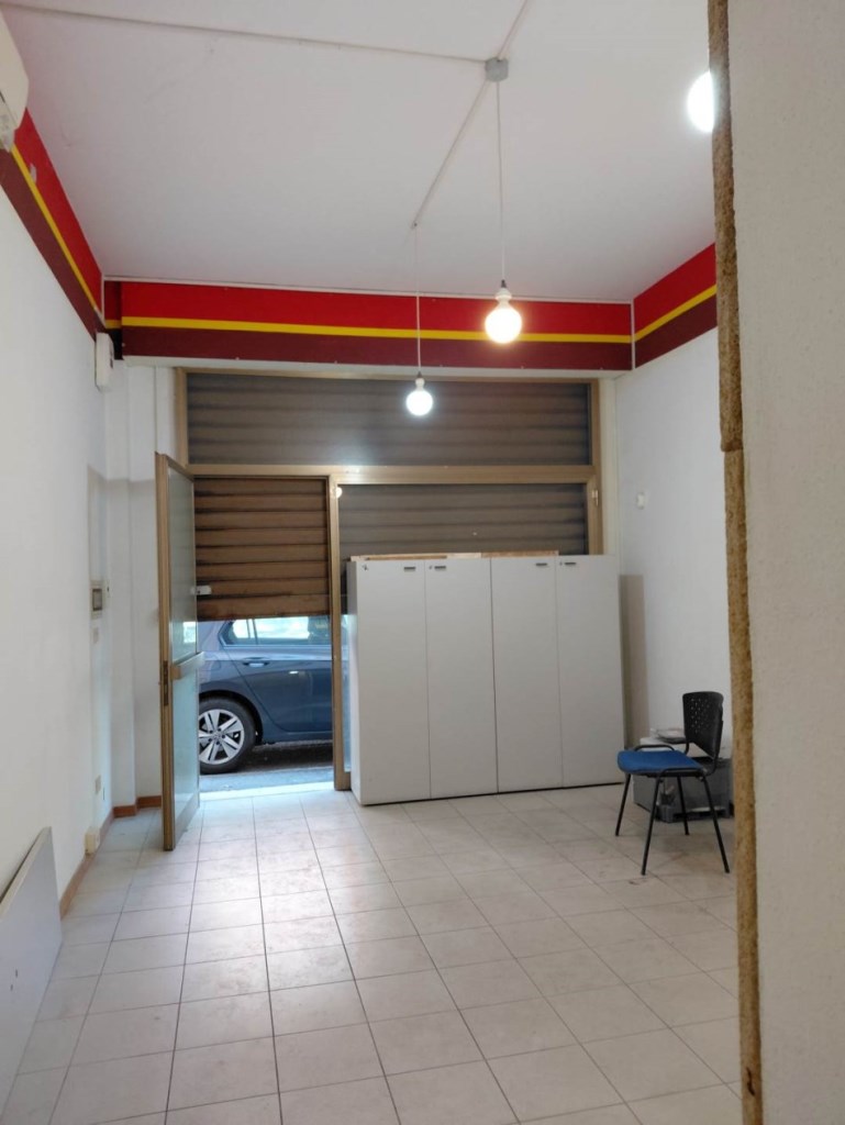 negozio in affitto ad Arezzo