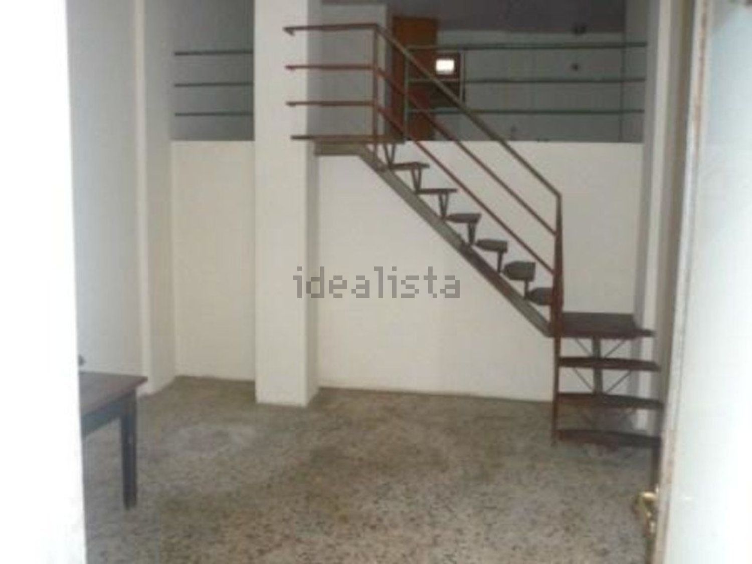 locale di sgombero in affitto ad Arezzo