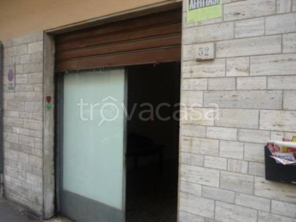 locale commerciale in affitto ad Arezzo