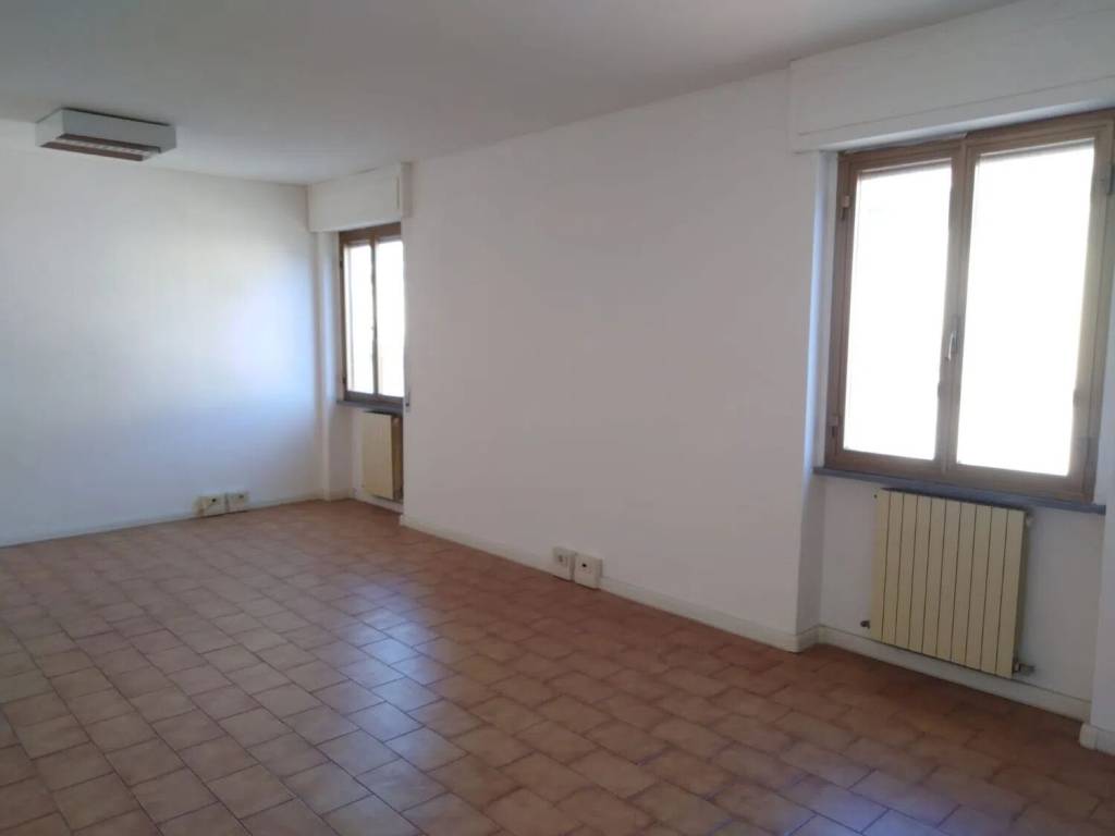 ufficio in affitto ad Arezzo in zona Fiorentina