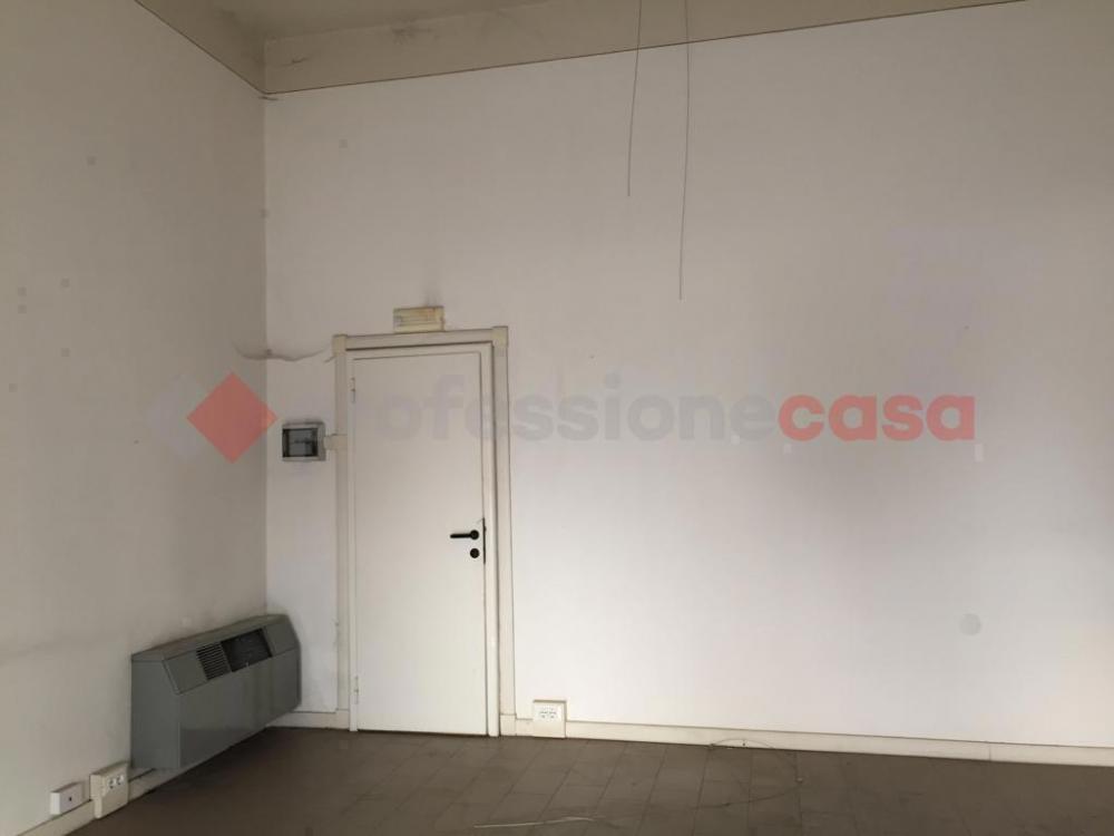 negozio in affitto ad Arezzo in zona Centro Città