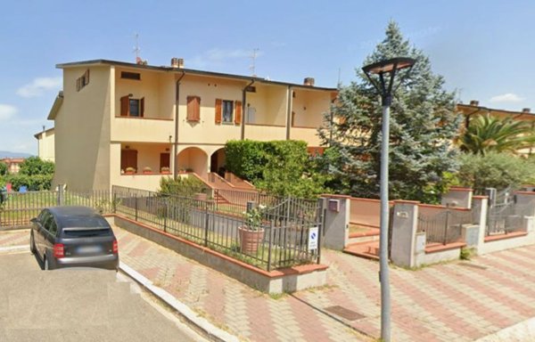 casa indipendente in affitto ad Arezzo in zona Agazzi