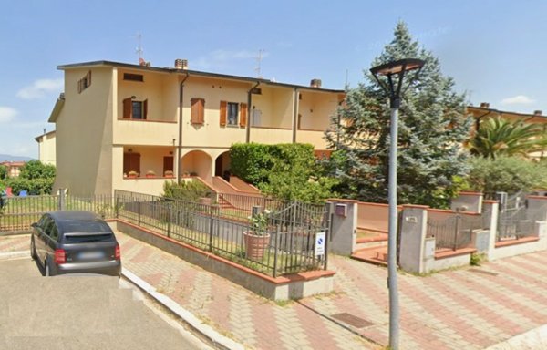 casa indipendente in affitto ad Arezzo in zona Agazzi