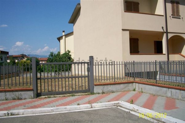casa indipendente in affitto ad Arezzo in zona Agazzi