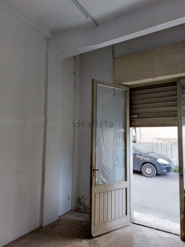 locale di sgombero in affitto ad Arezzo