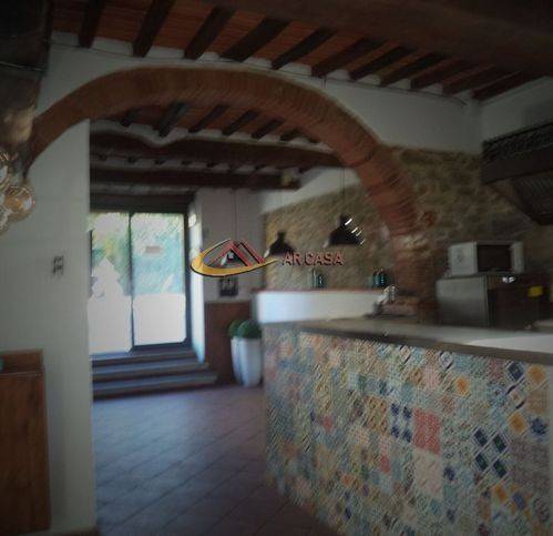 negozio in affitto ad Arezzo in zona Agazzi