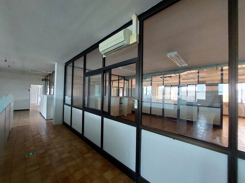 locale commerciale in affitto ad Arezzo