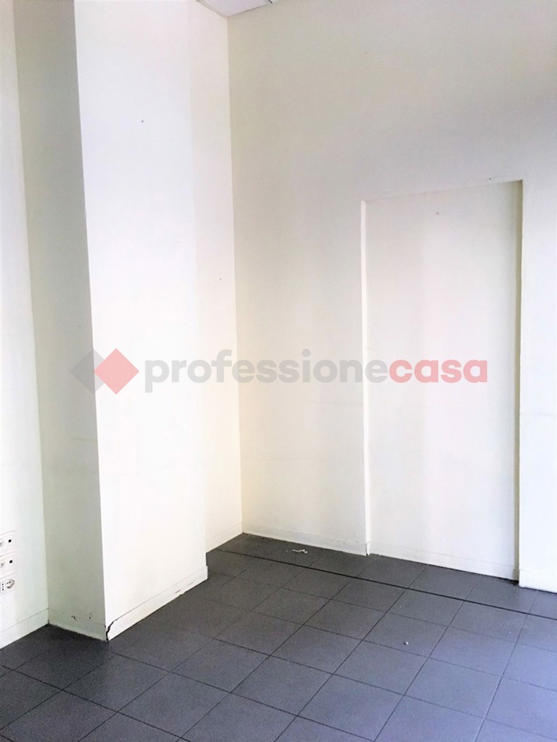 negozio in affitto ad Arezzo in zona Centro Città