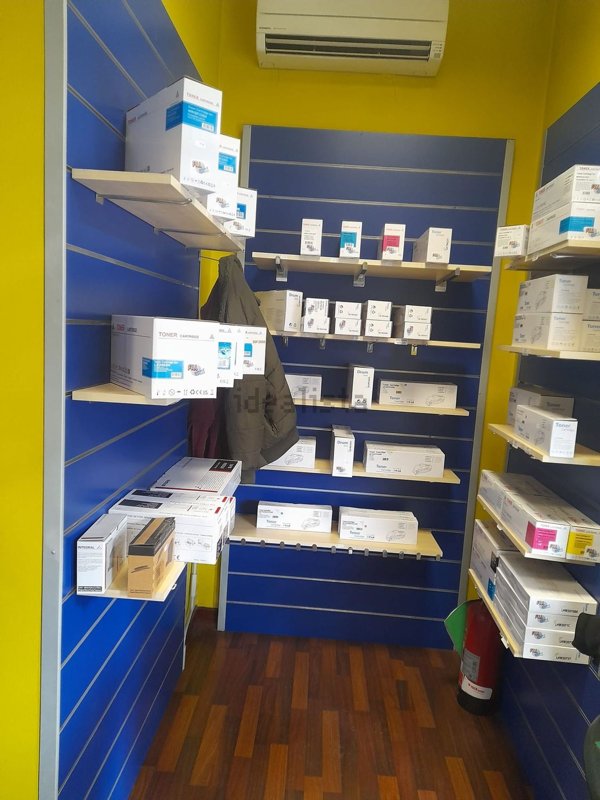 negozio in affitto ad Arezzo