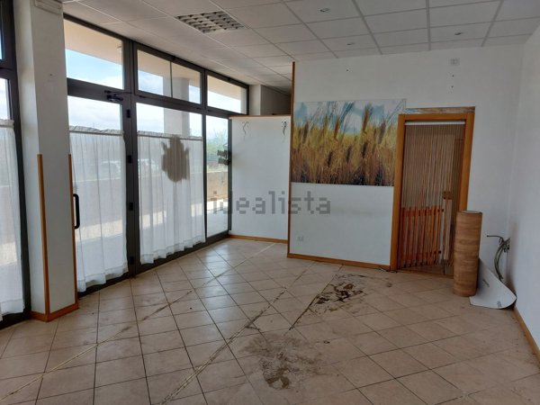 locale commerciale in affitto ad Arezzo in zona Pratantico-Indicatore