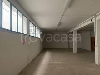 locale commerciale in affitto ad Arezzo