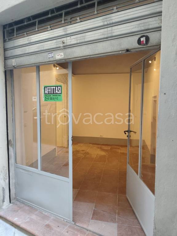 negozio in affitto ad Arezzo in zona Centro Città