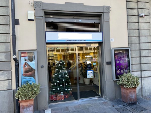 locale commerciale in affitto ad Arezzo in zona Vittorio Veneto