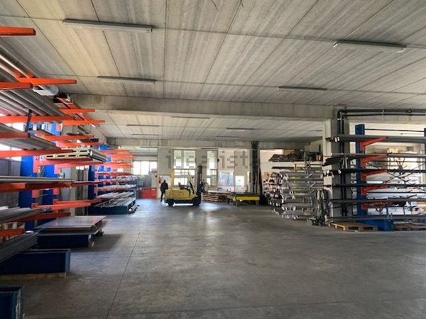 locale di sgombero in affitto ad Arezzo