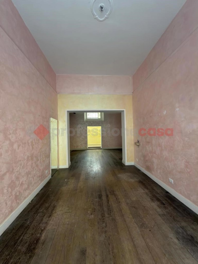 negozio in affitto ad Arezzo in zona Centro Città