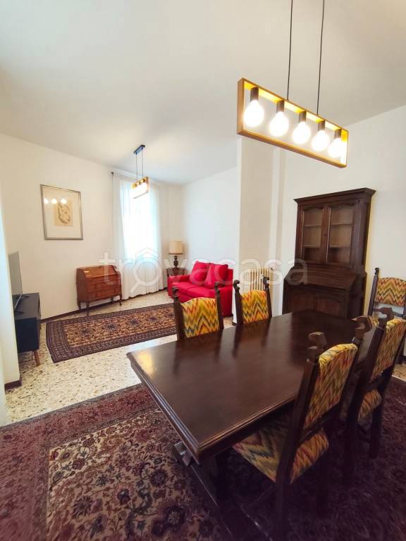 appartamento in affitto ad Arezzo in zona Vittorio Veneto