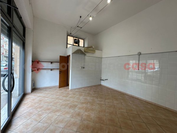 negozio in affitto ad Arezzo in zona Centro Città