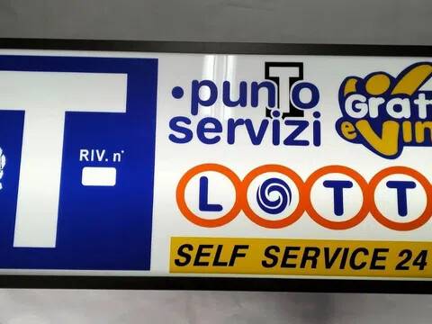 negozio in affitto ad Arezzo in zona Santa Firmina