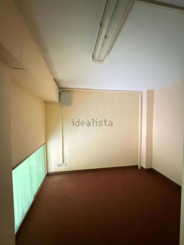 negozio in affitto ad Arezzo in zona Vittorio Veneto