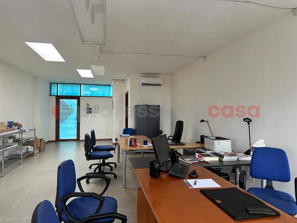 ufficio in affitto ad Arezzo in zona Fiorentina
