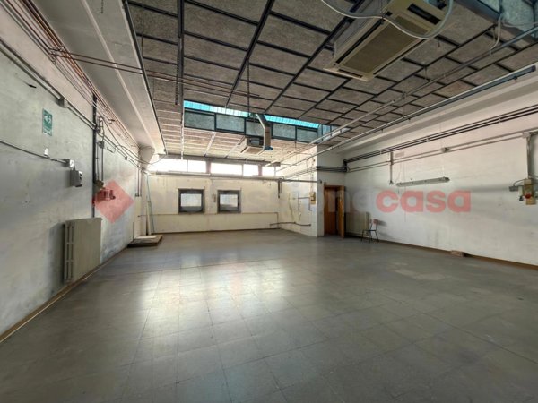 locale commerciale in affitto ad Arezzo