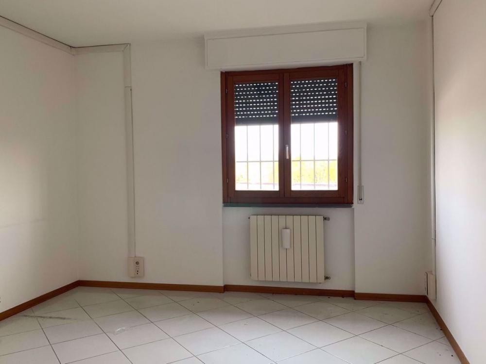 ufficio in affitto ad Arezzo in zona Donatella