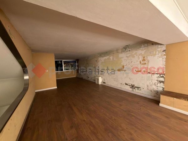 locale commerciale in affitto ad Arezzo in zona Centro Città