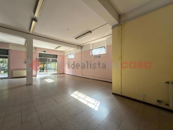 locale commerciale in affitto ad Arezzo in zona Piero della Francesca