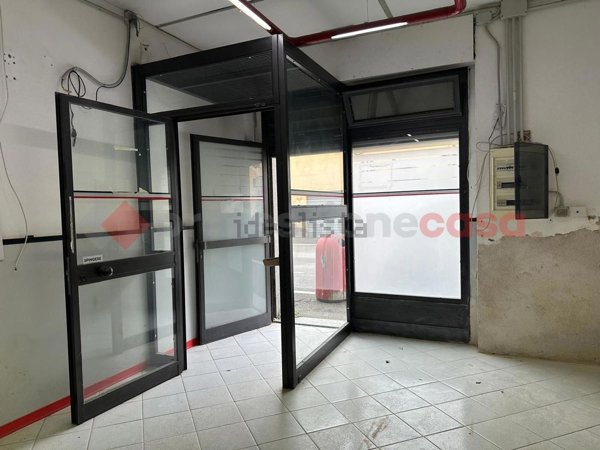 locale commerciale in affitto ad Arezzo
