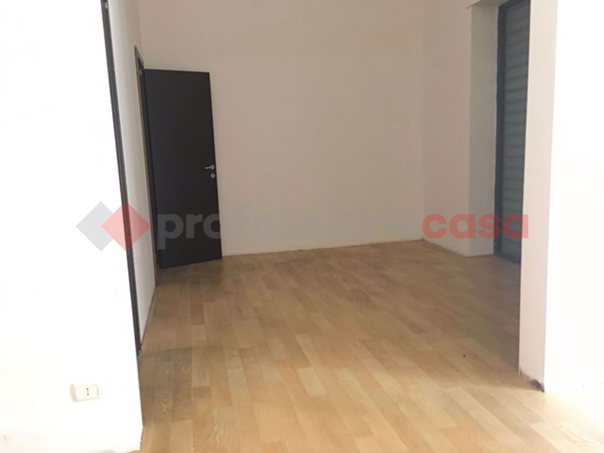 negozio in affitto ad Arezzo in zona Centro Città
