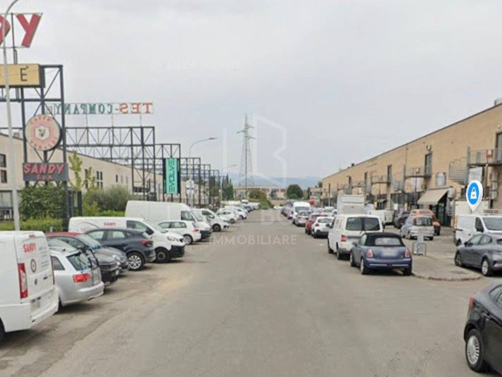 negozio in affitto ad Arezzo in zona Fiorentina