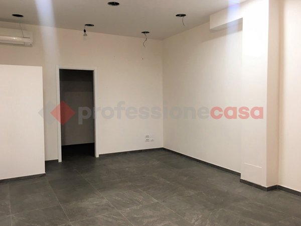 locale commerciale in affitto ad Arezzo