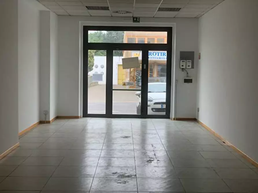 negozio in affitto a Bibbiena