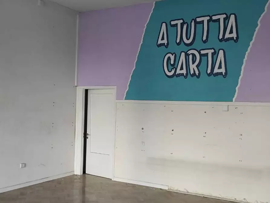 locale commerciale in affitto a Bibbiena