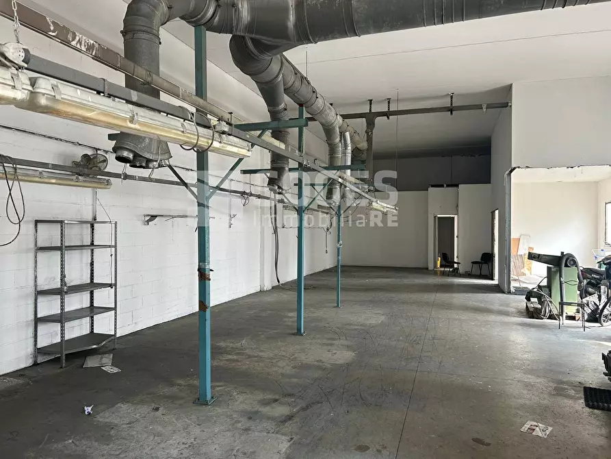 locale commerciale in affitto a Bucine
