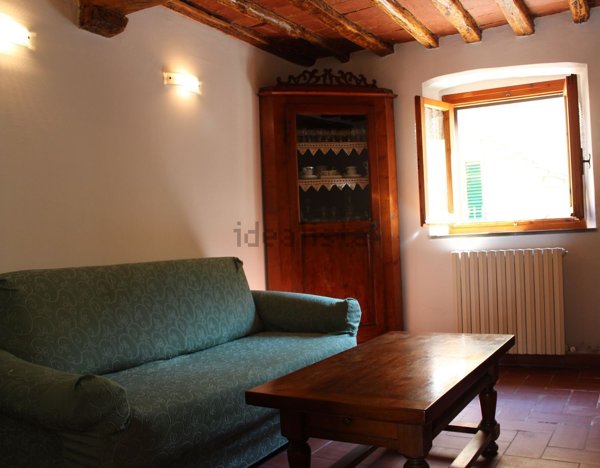 appartamento in affitto a Bucine