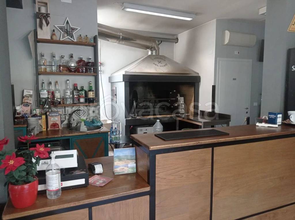 negozio in affitto a Castiglion Fiorentino