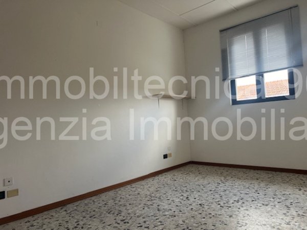 ufficio in affitto a Civitella in Val di Chiana in zona Pieve al Toppo