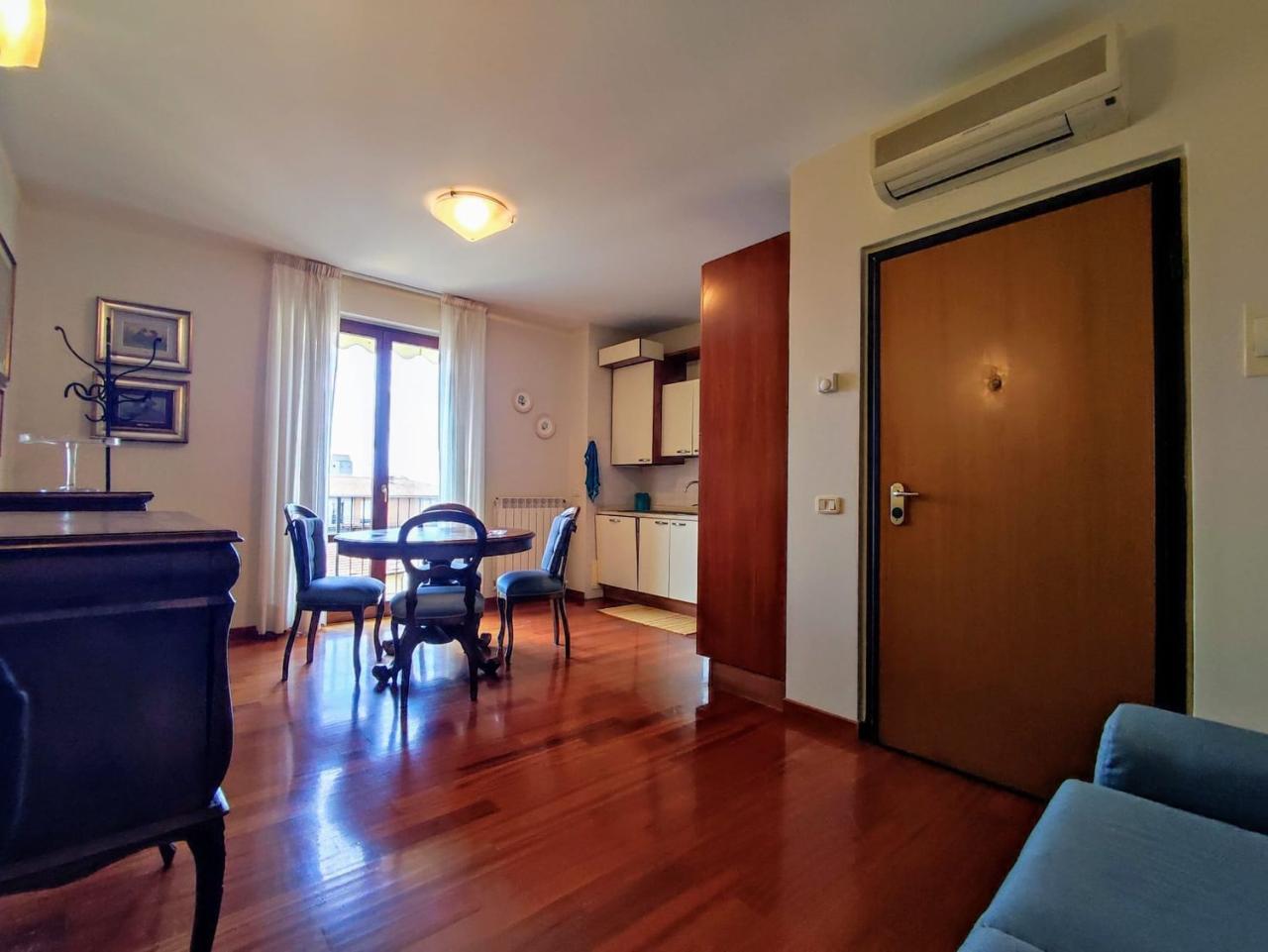 appartamento in affitto a Cortona in zona Camucia