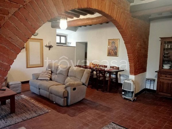 casa indipendente in affitto a Cortona in zona Riccio