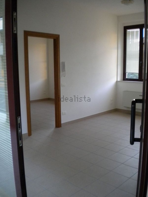 ufficio in affitto a Cortona in zona Camucia