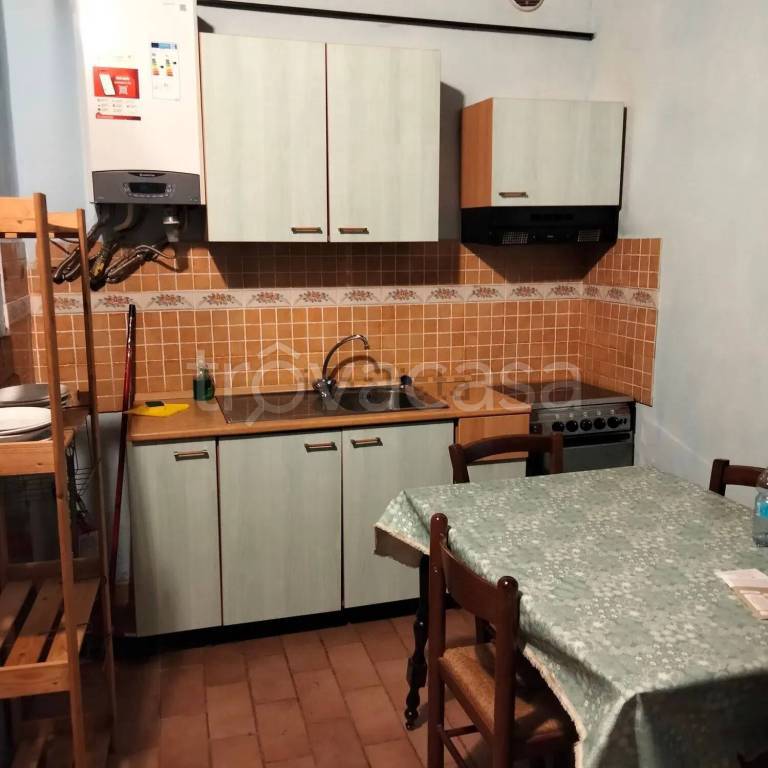 appartamento in affitto a Cortona in zona Montecchio