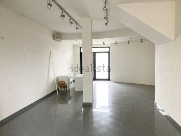 locale commerciale in affitto a Monte San Savino