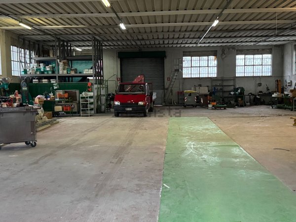 locale commerciale in affitto a Monte San Savino