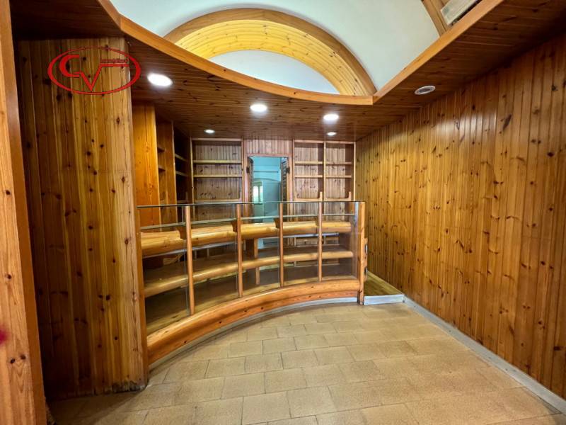 locale commerciale in affitto a Montevarchi
