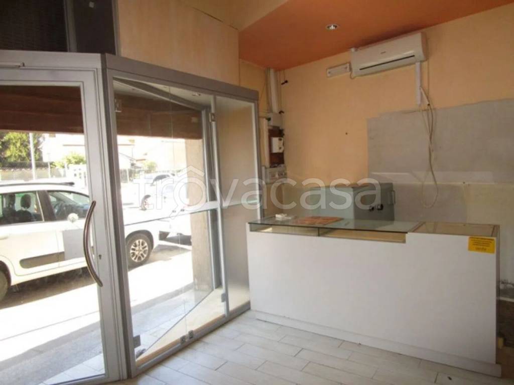 negozio in affitto a Montevarchi