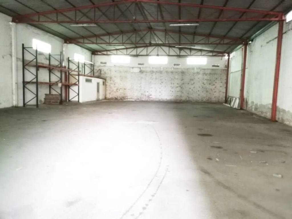 locale di sgombero in affitto a Montevarchi