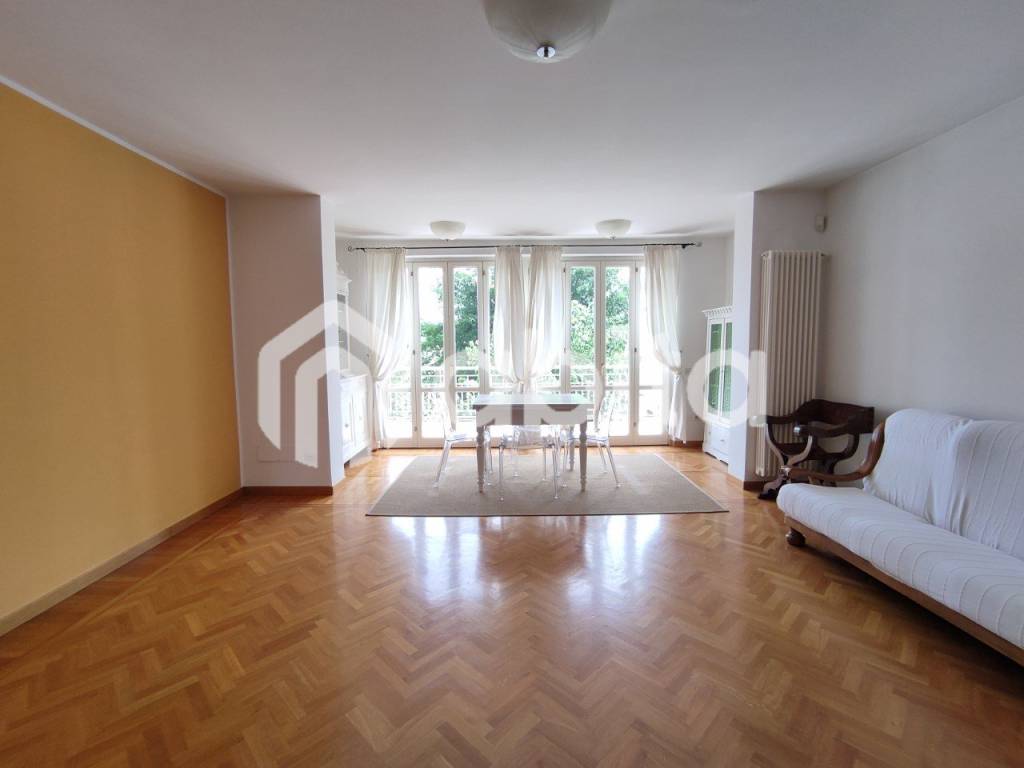 casa indipendente in affitto a Montevarchi