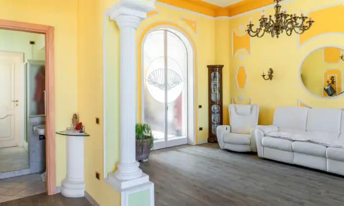 casa indipendente in affitto a Montevarchi